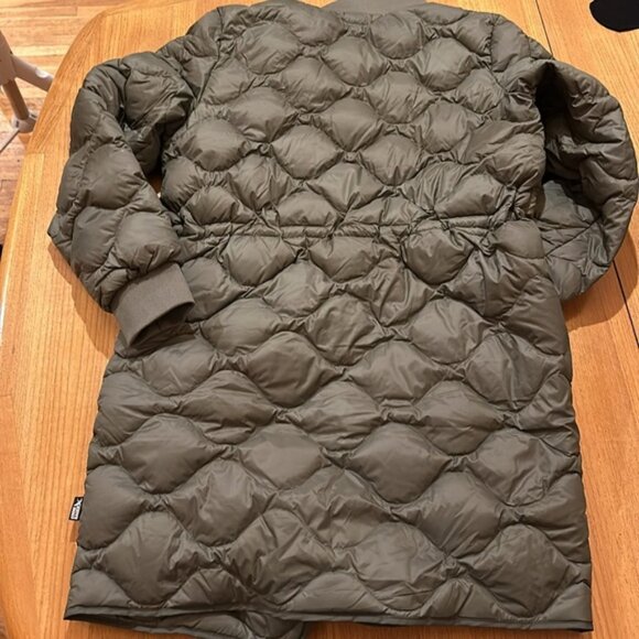 Eddie Bauer Quilted Down Jacket - Picture 4 of 4